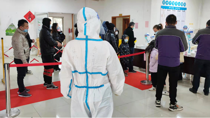 齊心抗疫，依斯倍員工作為志愿者積極參與社區(qū)街道戰(zhàn)“疫”隊(duì)伍