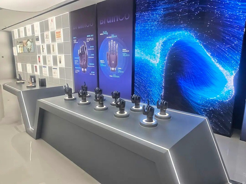 依斯倍一行前往浙江強(qiáng)腦科技參訪(fǎng)學(xué)習(xí) (2)